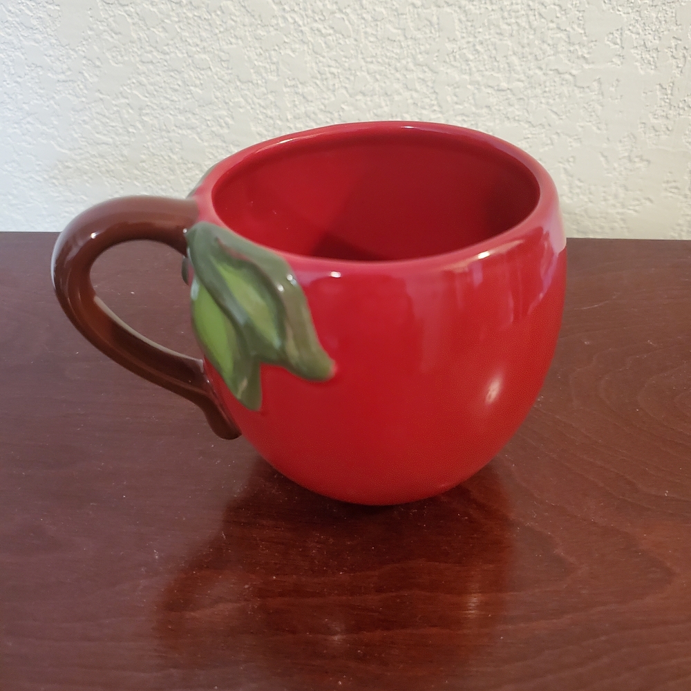 Vintage Red Apple Mug with Leaf Handle 117 T